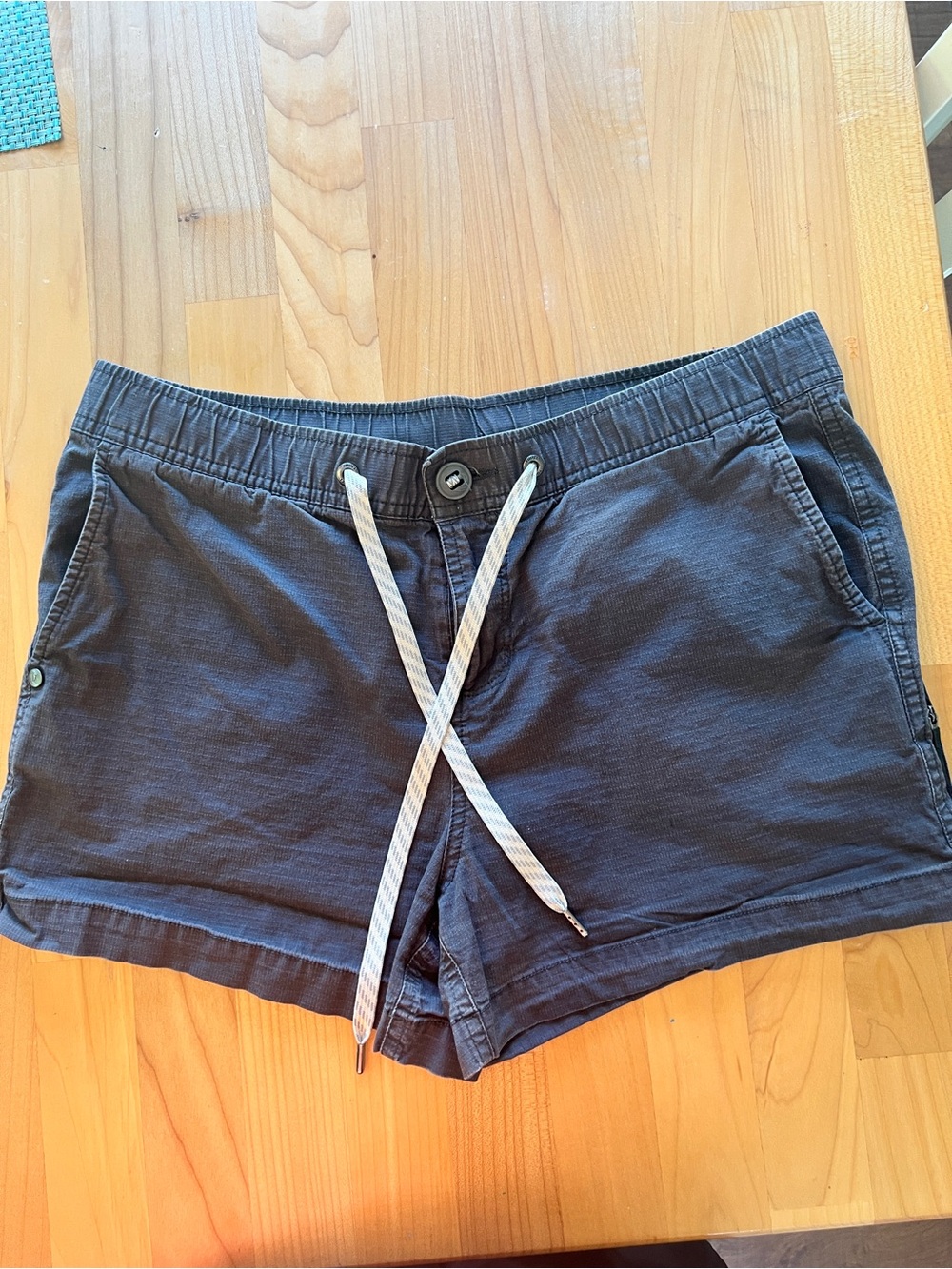Vuori Navy Athletic Drawstring Shorts